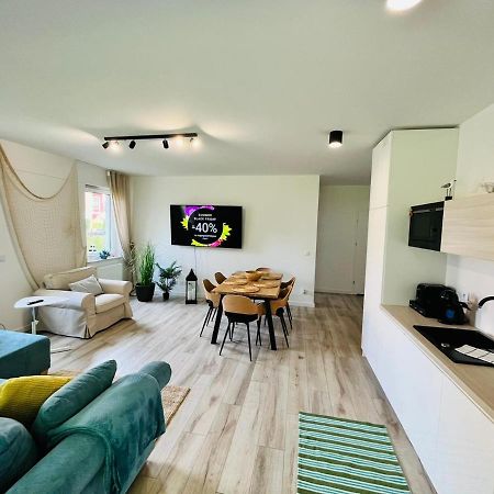 Apartament Przy Plazy Ревал Екстериор снимка