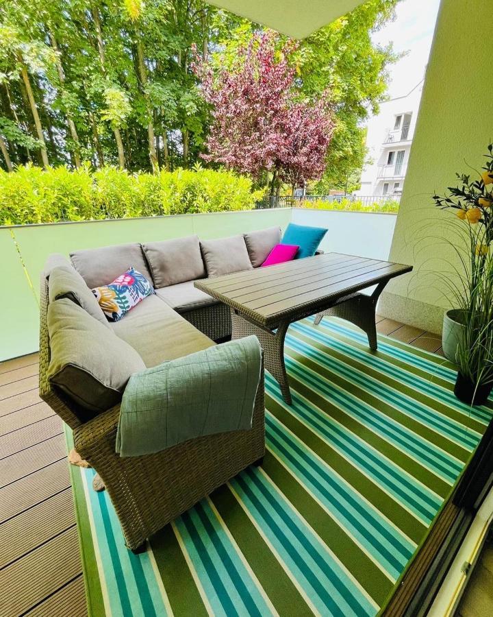 Apartament Przy Plazy Ревал Екстериор снимка