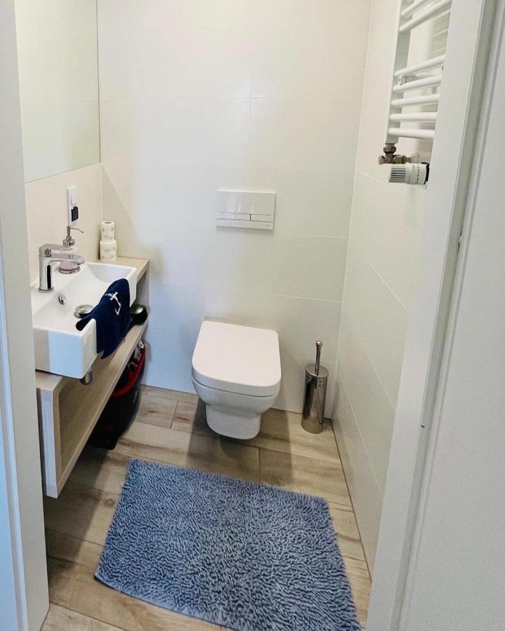 Apartament Przy Plazy Ревал Екстериор снимка